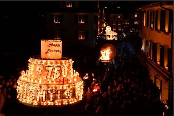 Happy Birthday Richterswil, Räbechilbi Richterswil 2015 (Umzug allgemein, Dorfstrasse, potpourris.ch, 750 Jahre Richterswil, Torte)