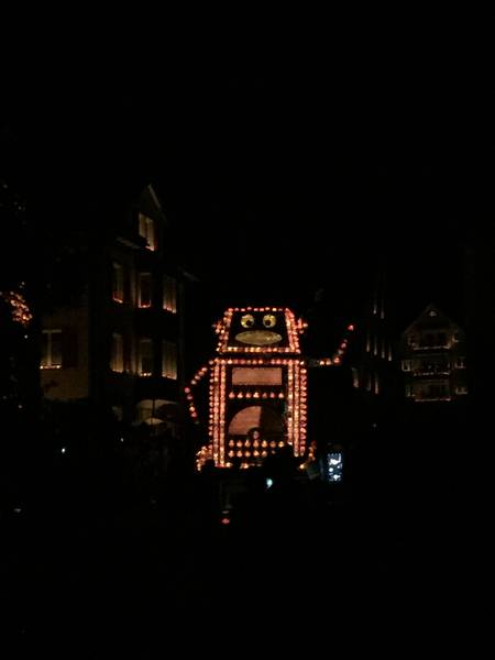 Applaus?! – Potpourris.ch, Räbechilbi Richterswil 2018 (Roboter)