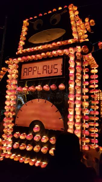 Applaus?! – Potpourris.ch, Räbechilbi Richterswil 2018 (Roboter, Applaus, interaktiv)