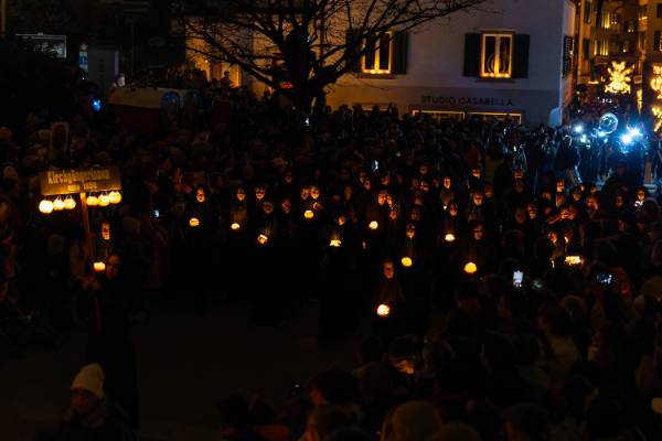 Dekorierte Gärten, Räbechilbi Richterswil 2024